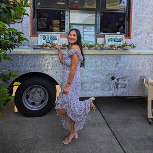 Meet your Posher, Julia